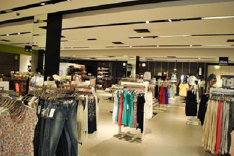 随县商场里的店面怎么装修？